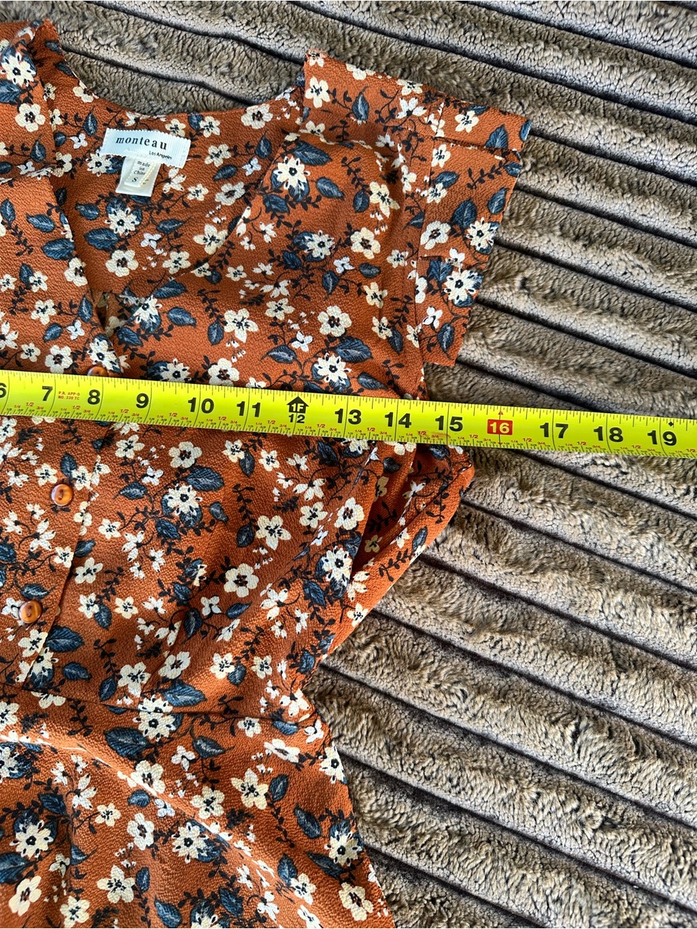 🎉5 for $45🎉 Monteau top blouse shirt size S - Picture 7 of 8